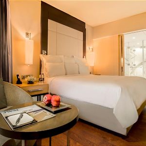 Executive Lounge Access Guest room 1 King
